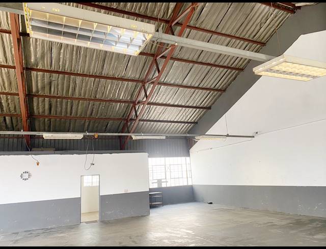 200M² WAREHOUSE TO LET IN ALRODE SOUTH